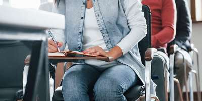 banner-examenes-jovenes banner-examenes-jovenes